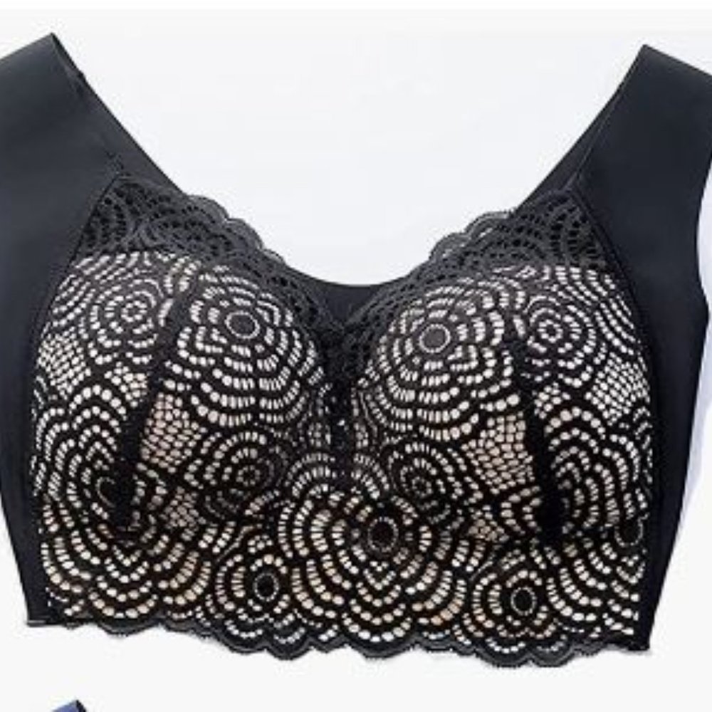 Aire Ultimate Lift Stretch Full-Figure Seamless Lace Cut-Out Bra